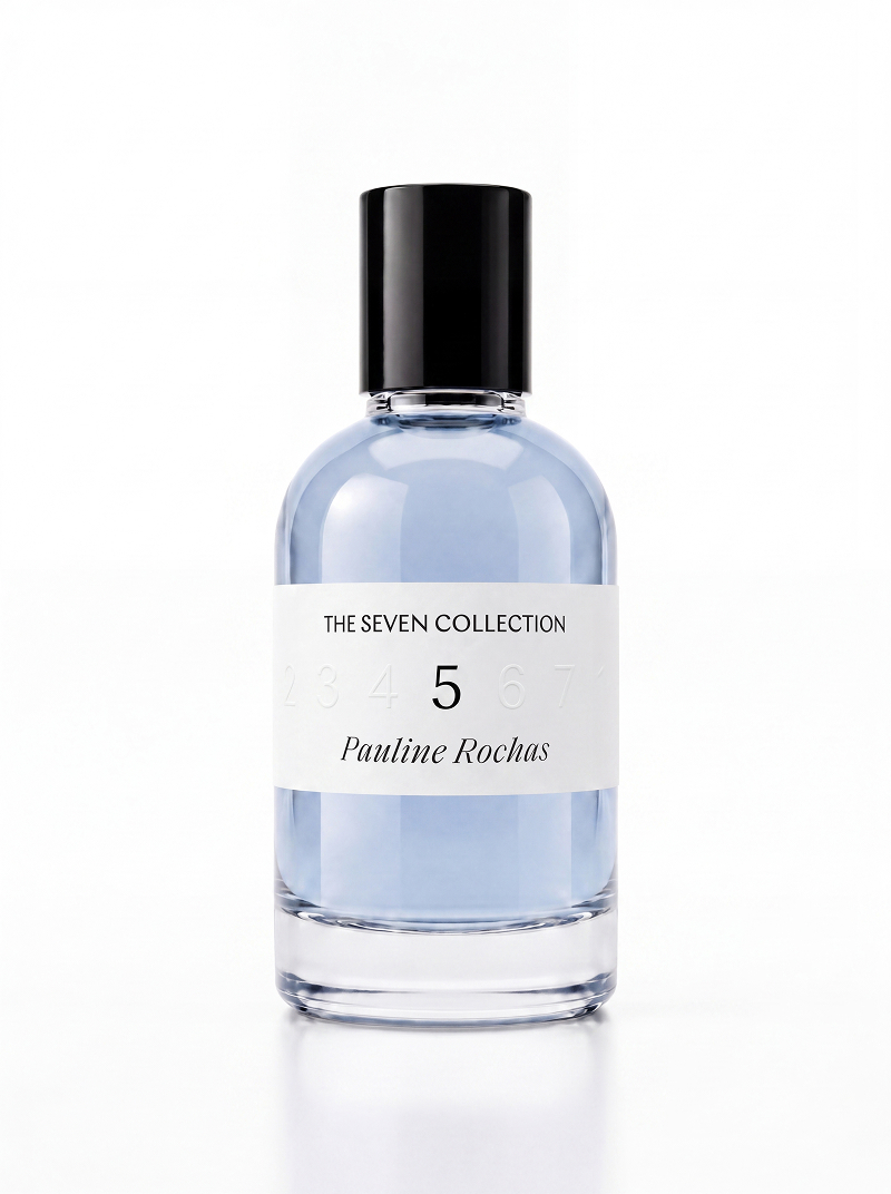 Pauline Rochas_Bottle_BG_5 2